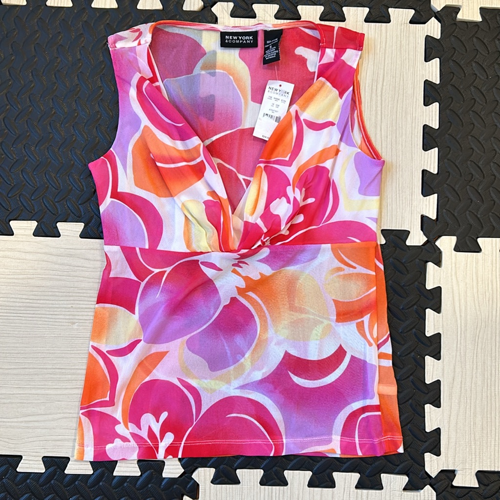 Brand New New York And Company Top Size Small Nwt